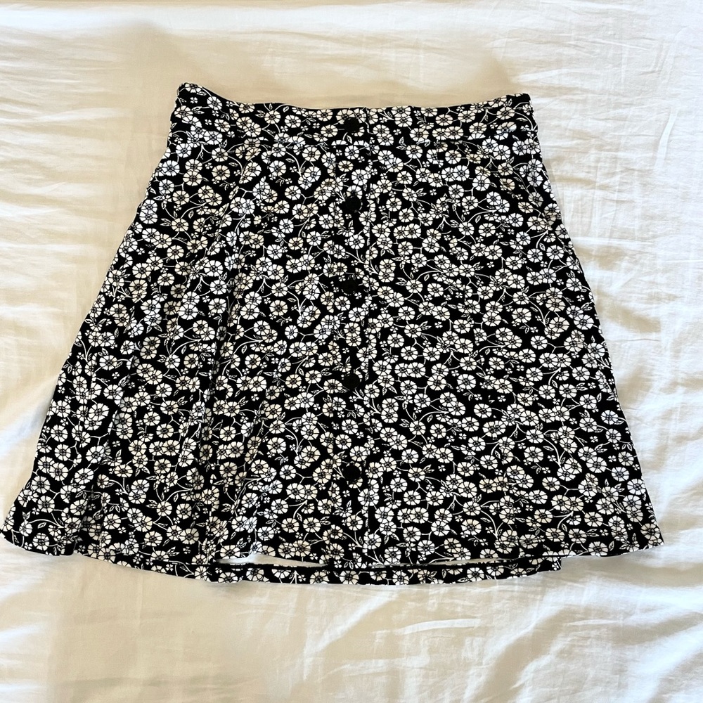 LOFT black and white floral Aline skirt